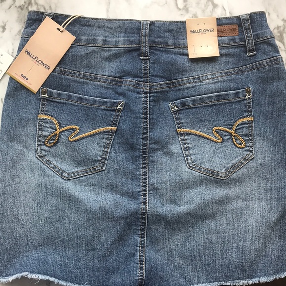 Wallflower jean skirt - Picture 2 of 2